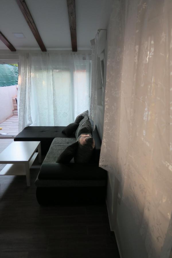 Holiday Home Ljubicic باشْكا المظهر الخارجي الصورة